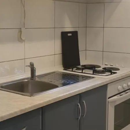 Apartment Mira Roso - One Bedroom 1 Makarska